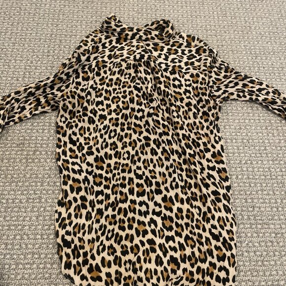 Zara Shirt Women's Medium Cheetah Leopard Print ButtonDown Blouse Viscose Pocket - Picture 3 of 6